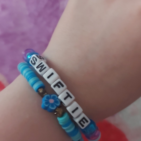Taylor swift braclet set - Picture 4 of 4